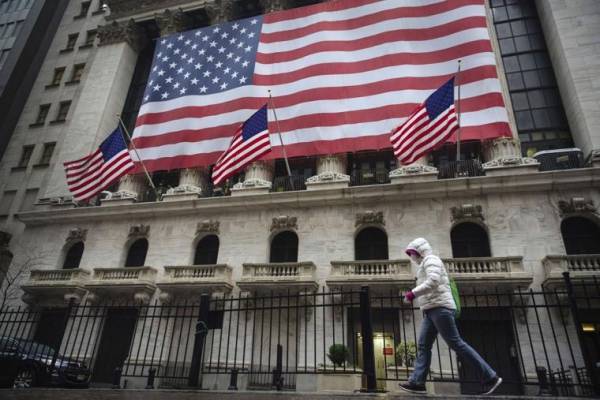 Θετικό ξεκίνημα για τη Wall Street