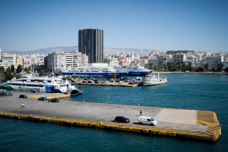 «Βούλιαξε» η κίνηση στα λιμάνια το γ' τρίμηνο του 2020