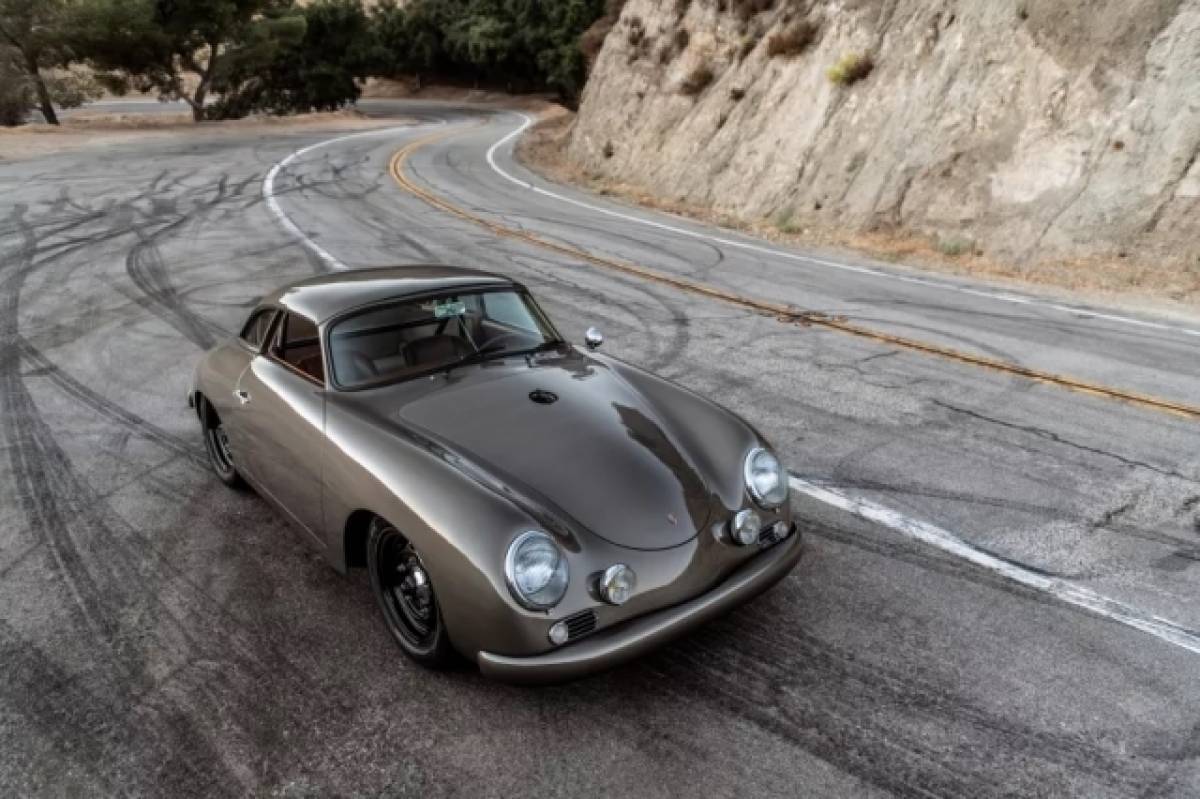 Η Porsche όνειρο του θρυλικού κιθαρίστα John Oates
