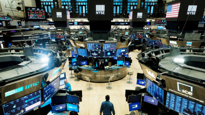 Sell off στη Wall Street-Σε χαμηλό έξι εβδομάδων οι δείκτες