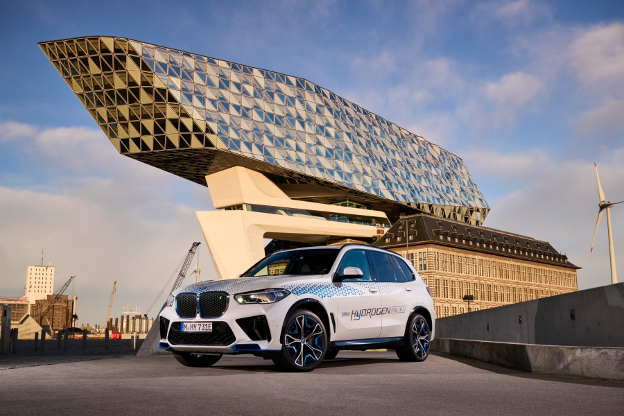 Το BMW Group φέρνει αυτοκίνητα υδρογόνου στο δρόμο