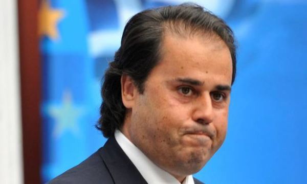 Παπασταύρου: Πληρώνω για λόγους συμμόρφωσης…