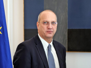 Οικονόμου για ταυτότητες: Μεταρρύθμιση με βάση τις προδιαγραφές της ΕΕ