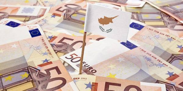 Κύπρος: Αλλαγές στο σχέδιο έκδοσης της «χρυσής βίζας»