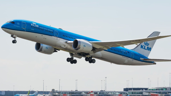 KLM: Ακυρώνει 160 πτήσεις στην Ευρώπη λόγω αυξημένου κόστους καυσίμων