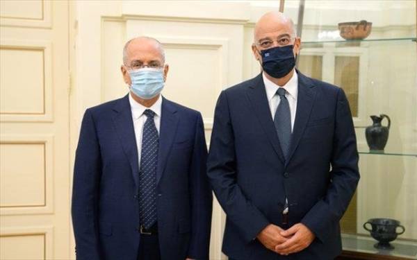 Συνάντηση Δένδια με τον πρέσβη του Ισραήλ
