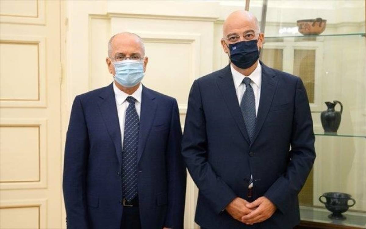 Συνάντηση Δένδια με τον πρέσβη του Ισραήλ