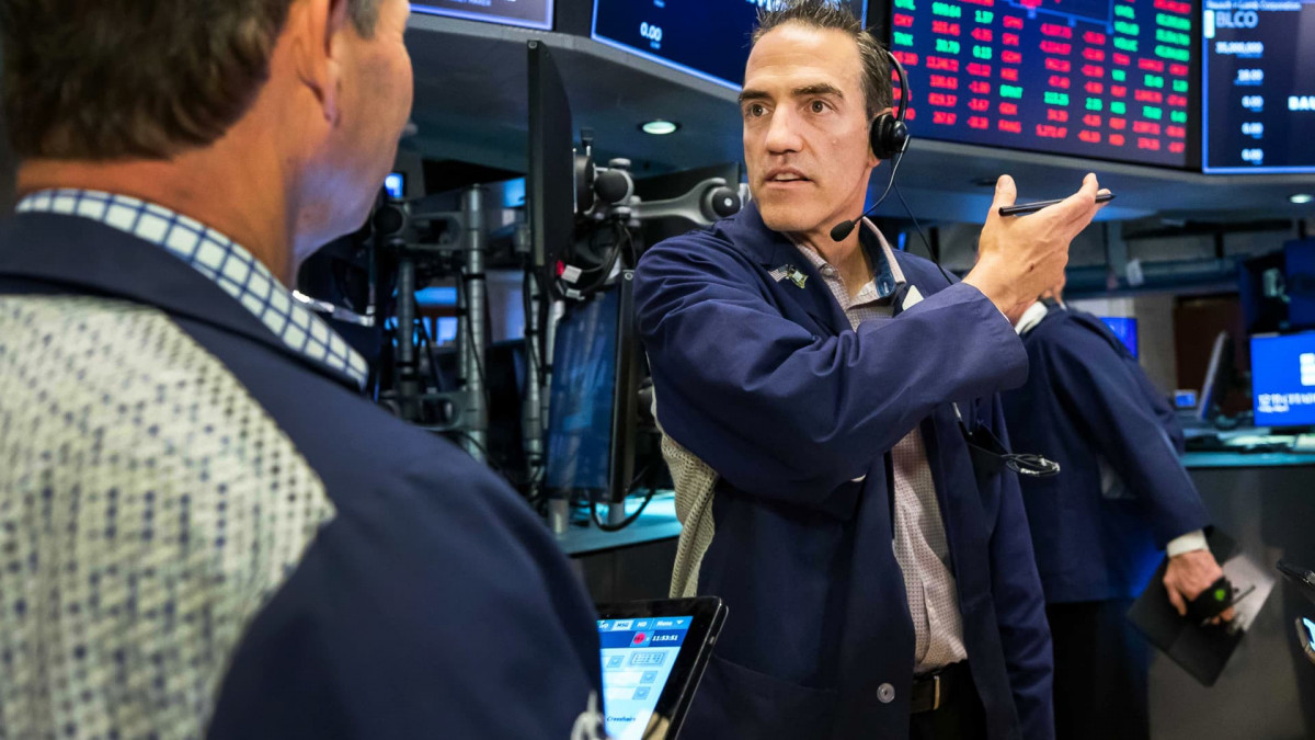 Πτώση 1,08% ο S&amp;P 500- Πάνω από $122/βαρέλι το πετρέλαιο