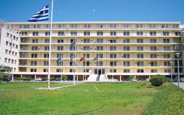 ΓΕΕΘΑ: Ξεκίνησε η παραγωγή αντισηπτικού από κατασχεμένες ποσότητες αιθυλικής αλκοόλης