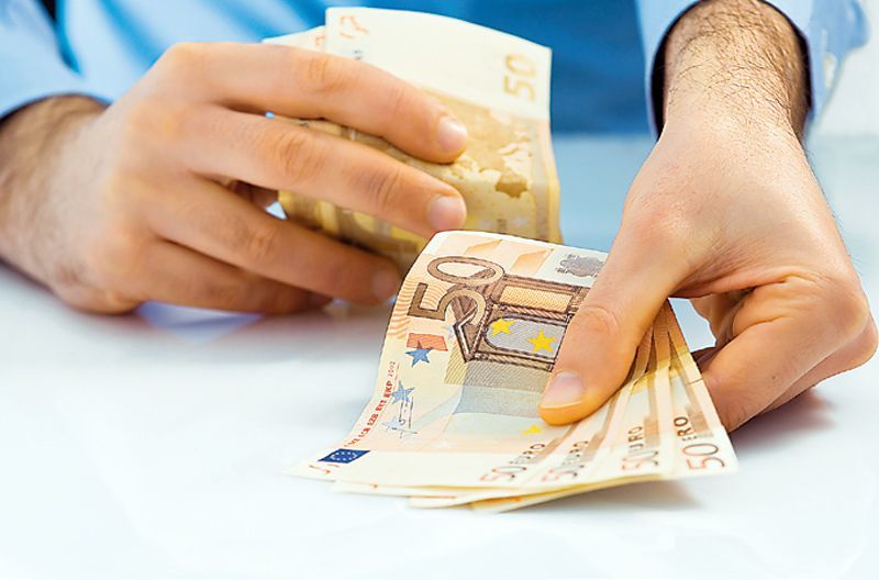 Τελευταίες μέρες για πληρωμή ΕΝΦΙΑ, τελών κυκλοφορίας και διόρθωση Ε9