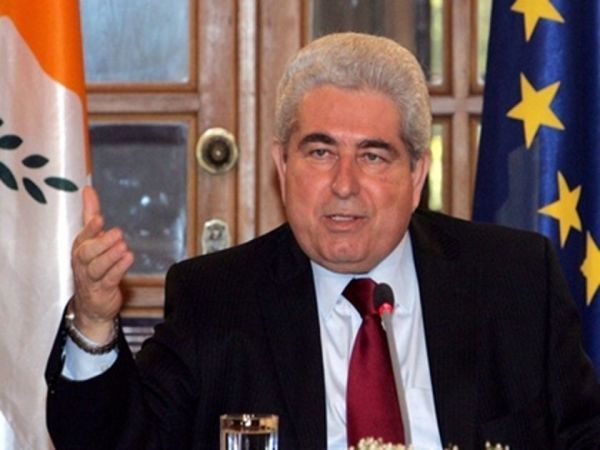 (upd) Πολιτική δίνη στην Κύπρο