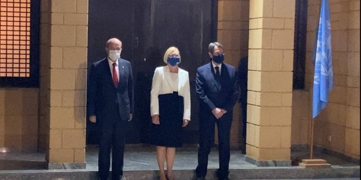 Στην Κύπρο η απεσταλμένη του ΟΗΕ–Συναντήσεις με Αναστασιάδη και Τατάρ