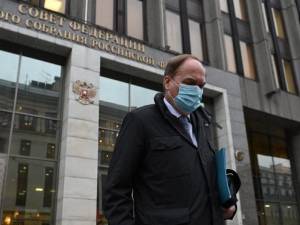 Σχέσεις ΗΠΑ-Ρωσίας: Πρώτο βήμα εξομάλυνσης-Επιστρέφει στις ΗΠΑ ο Ρώσος πρέσβης
