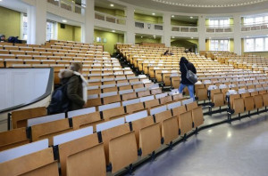 Πανελλαδικές: Οι προτιμήσεις των υποψηφίων αλλάζουν – Οι κενές θέσεις στα ΑΕΙ επιστρέφουν