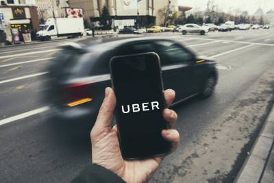 Τι σηματοδοτεί δικαστική νίκη της Uber στην Ευρώπη