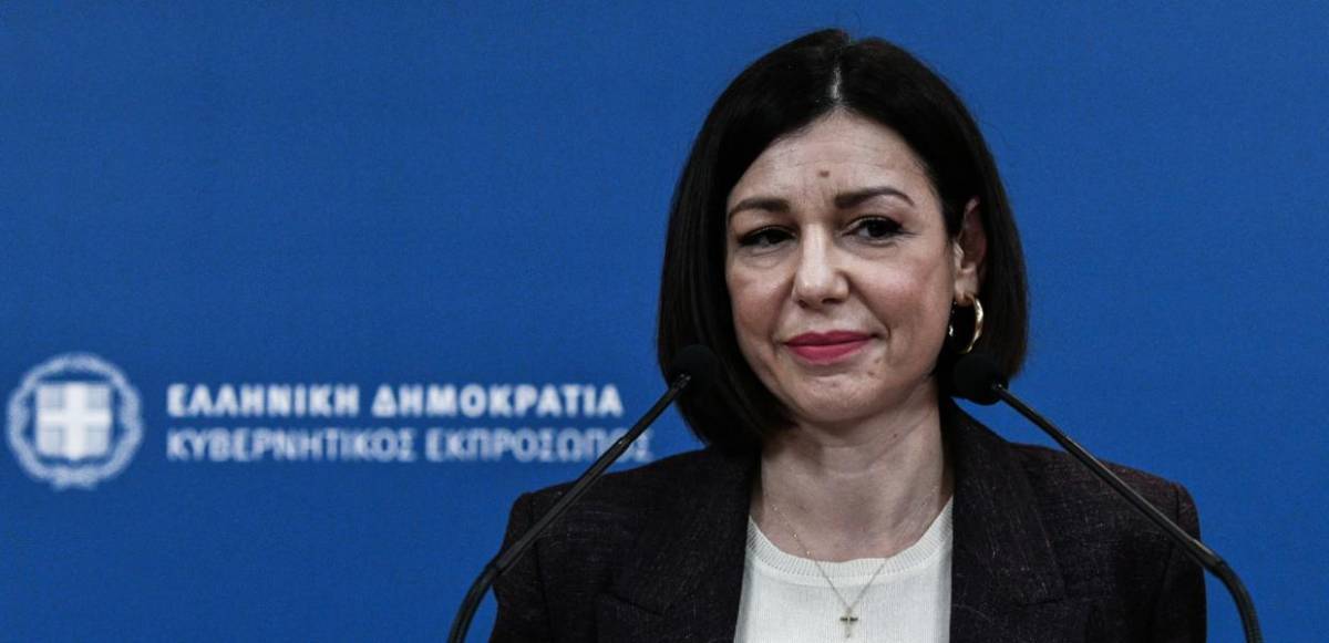 Πελώνη: Δεν υπήρξε ποτέ απαλλαγή από τη χρήση μάσκας