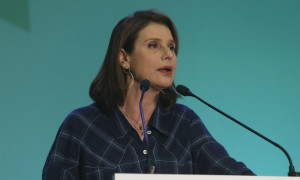 Μπατζελή: Υπερβολική η διαγραφή μου από το ΠΑΣΟΚ