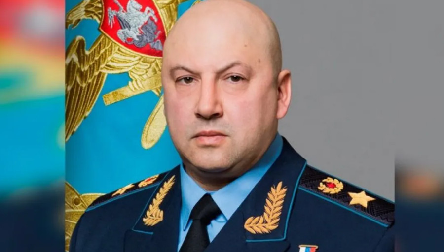 Η Ρωσία ανασυγκροτείται: Νέος στρατιωτικός διοικητής στην Ουκρανία