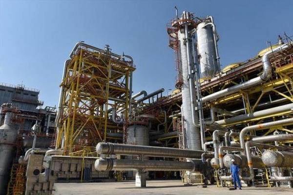Ετήσια μείωση 2% για τον δείκτη τιμών παραγώγου στη βιομηχανία