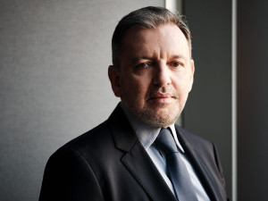 Μπρουμίδης (Vodafone): Απαντάμε με την τεχνολογία στην ενδοοικογενειακή βία