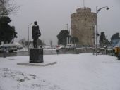 Στο έλεος του χιονιά η Βόρεια Ελλάδα- Πού χτυπάει τώρα