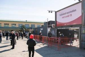 Νέο αρνητικό ρεκόρ ημερήσιων κρουσμάτων κορονοϊού στη Σουηδία