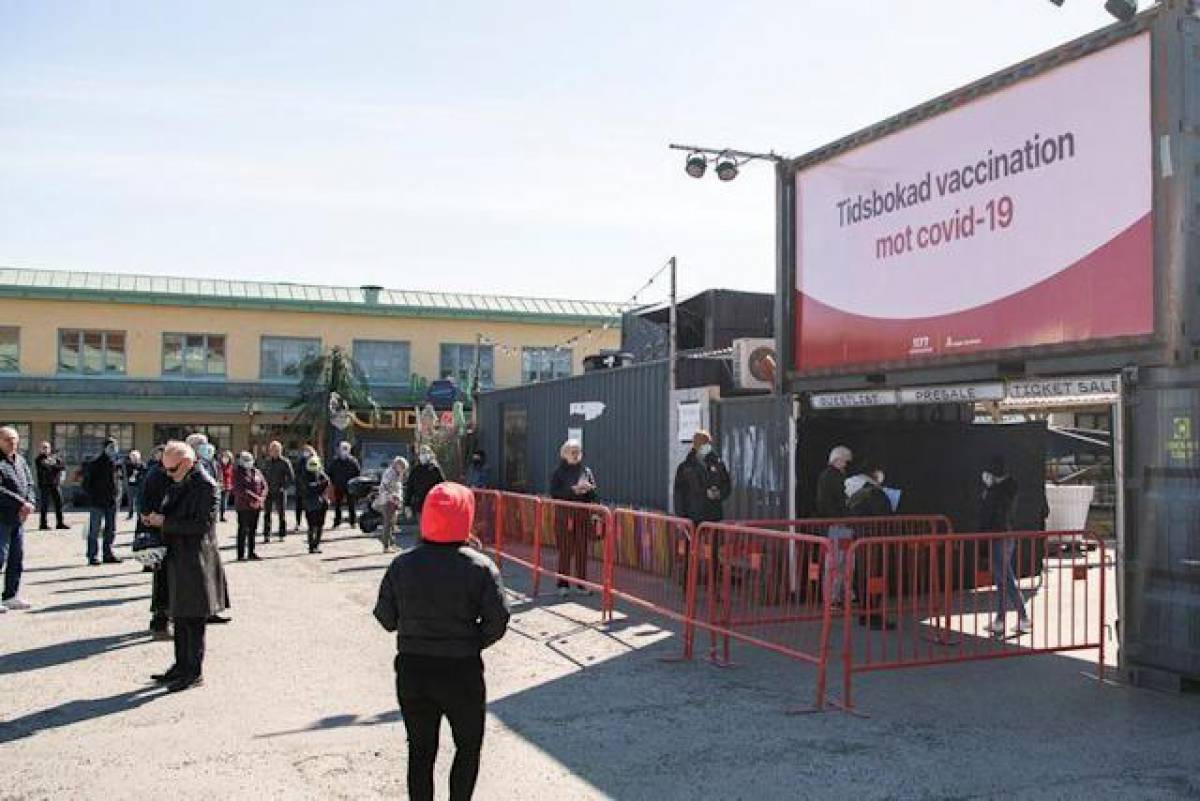 Νέο αρνητικό ρεκόρ ημερήσιων κρουσμάτων κορονοϊού στη Σουηδία