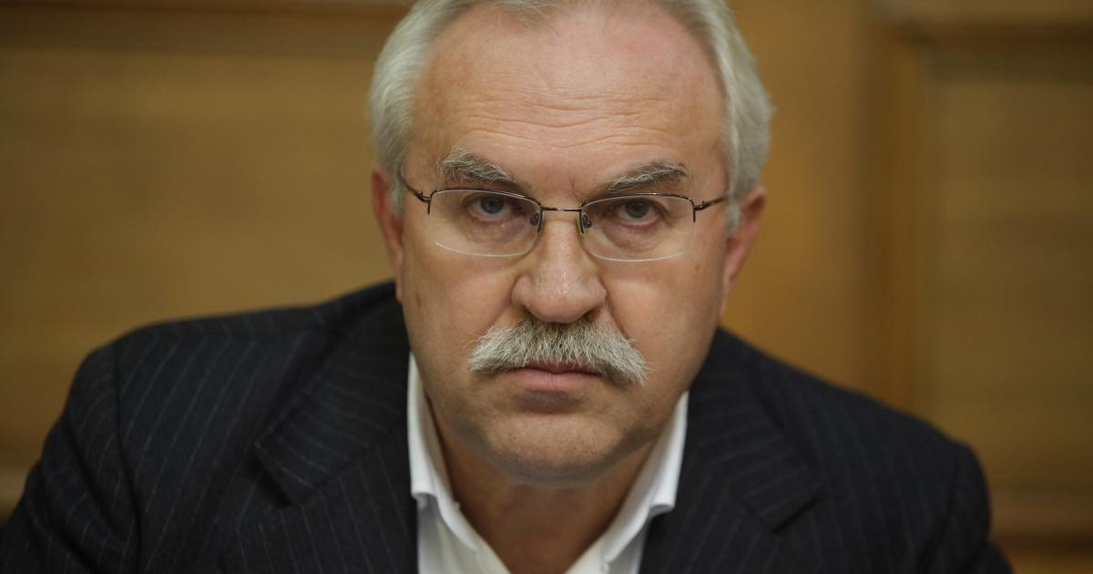 ΣΥΡΙΖΑ: Ορκίστηκε βουλευτής Δωδεκανήσου o Γάκης στη θέση Σαντορινιού