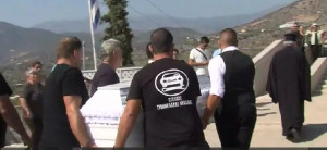 Κηδεία Αντώνη: «Έζησε αθόρυβα αλλά έφυγε εκκωφαντικά»