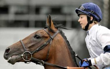 Ιπποδρομίες-ΑΕ: Η Hayley Turner στην παρουσίαση της GBI-Racing στο Μαρκόπουλο