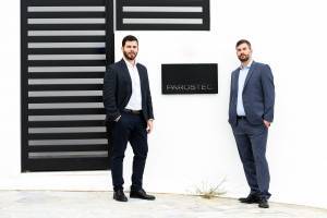 PAROSTEC: Ανέλαβε την ανακατασκευή του ιστορικού κτιρίου του ΔΟΛ