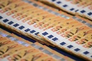 Επιστρεπτέα προκαταβολή: Στο τραπέζι η παράταση «παγώματος» των δανειακών υποχρεώσεων