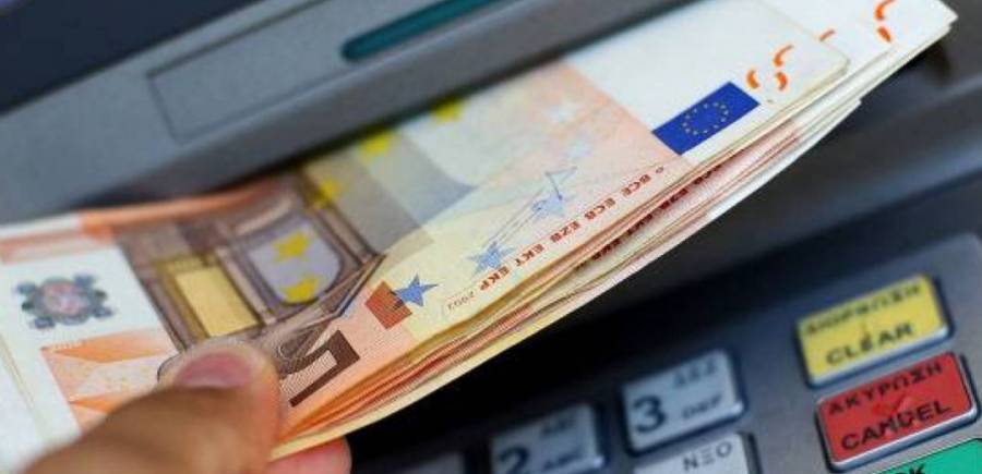 Επίδομα 400 ευρώ: Διευρύνεται ο αριθμός των δικαιούχων επιστημόνων