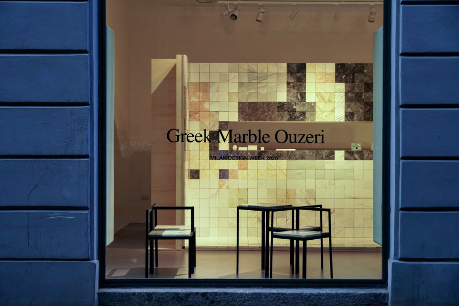 ΙΚΤΙΝΟΣ: Υποστηρίζει την εγκατάσταση του Greek Marble Ouzeri στην Galleria D'Arte Il Vicolo