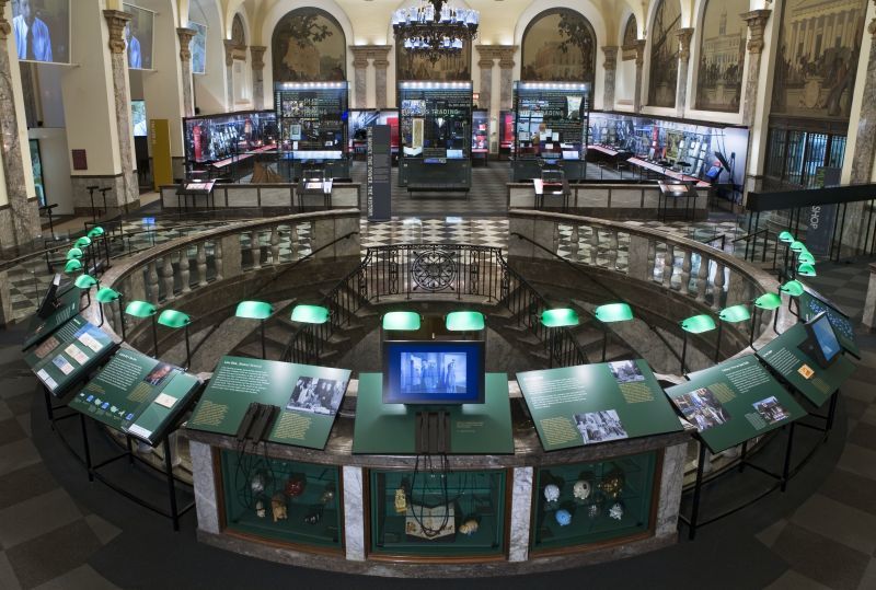 Δείγμα γραφής και ονόματα οικονομικού επιτελείου αναμένουν οι αγορές