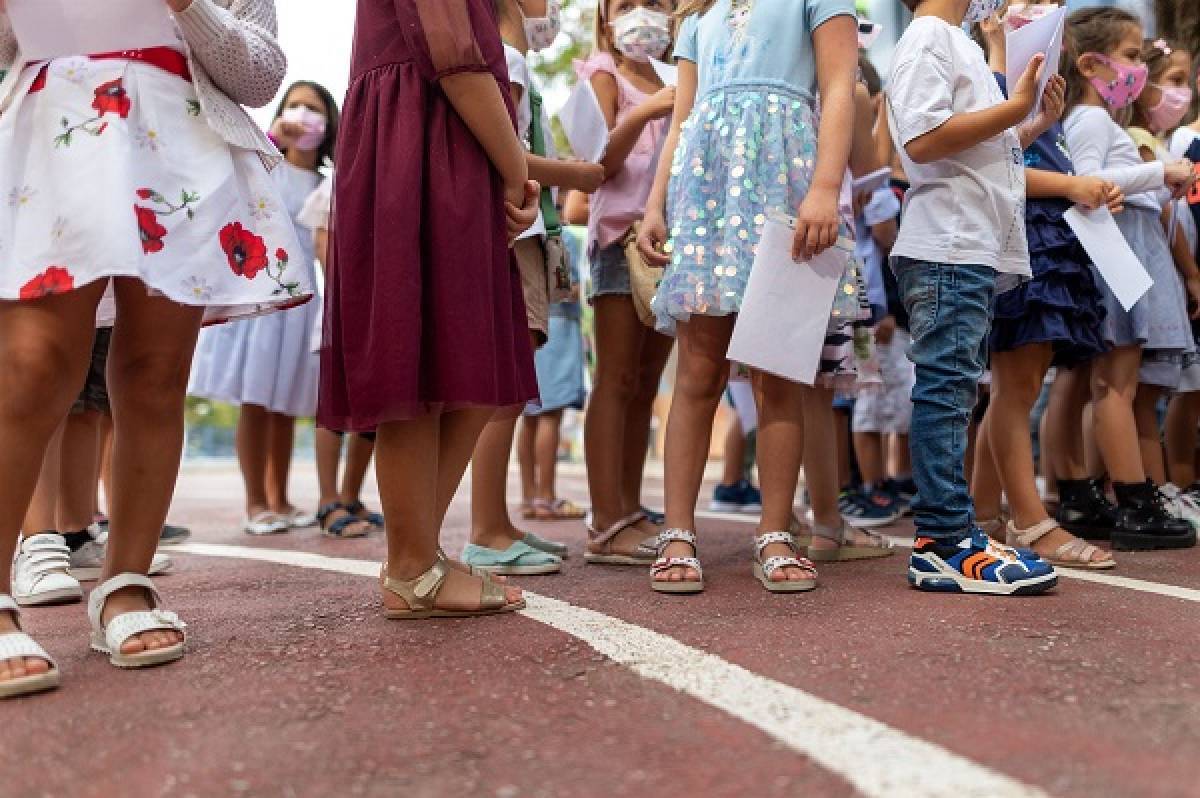 Δυσοίωνη πρόβλεψη: Ίσως μολυνθούν 50.000 παιδιά μέσα στους επόμενους μήνες