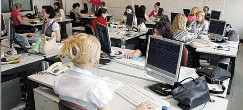 Η κυβέρνηση βάζει μπλόκο στην "επιστροφή" των συμβασιούχων στο Δημόσιο