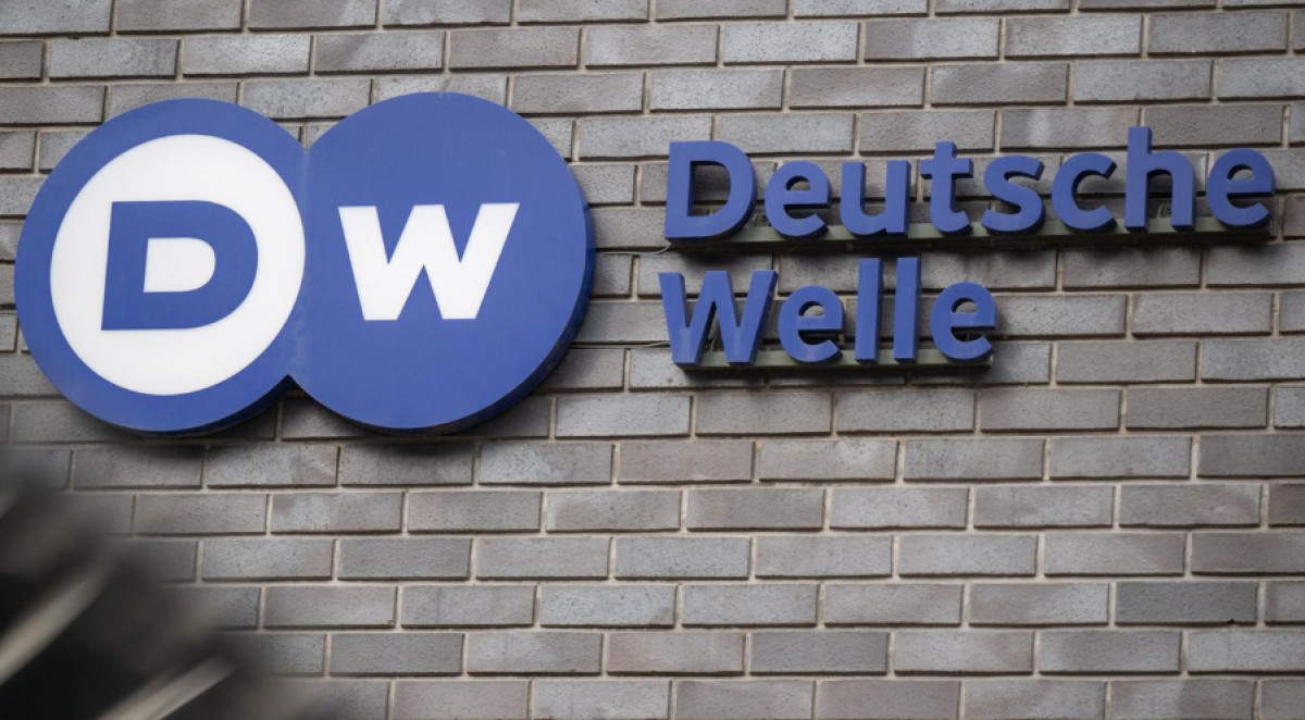 Ανατροπή από Deutsche Welle: Παραμένει στον «αέρα» το ιστορικό ελληνικό πρόγραμμα