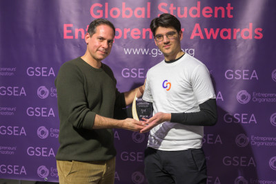 Φοιτητής του Οικονομικού Πανεπιστημίου Αθηνών κέρδισε στον επιχειρηματικό διαγωνισμό GSEA