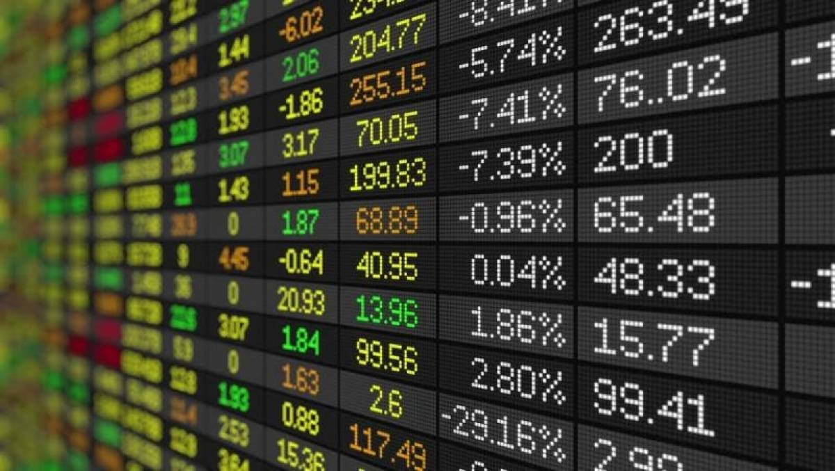 WSJ: Οι ελληνικές μετοχές οδεύουν προς ρεκόρ 20ετίας