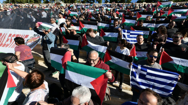 ΚΚΕ: Καταγγέλλει πογκρόμ της ΕΛΑΣ σε βάρος διαδηλωτών- Προσήχθησαν ηθοποιοί