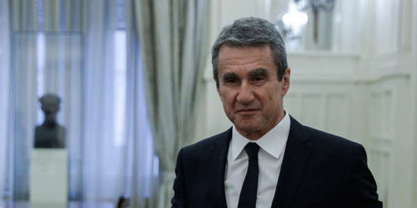 Λοβέρδος για ΠΑΣΟΚ: Αυτό με τον Άγνωστο Στρατιώτη δεν καταπίνεται - Άφησε το «Κέντρο» στη ΝΔ