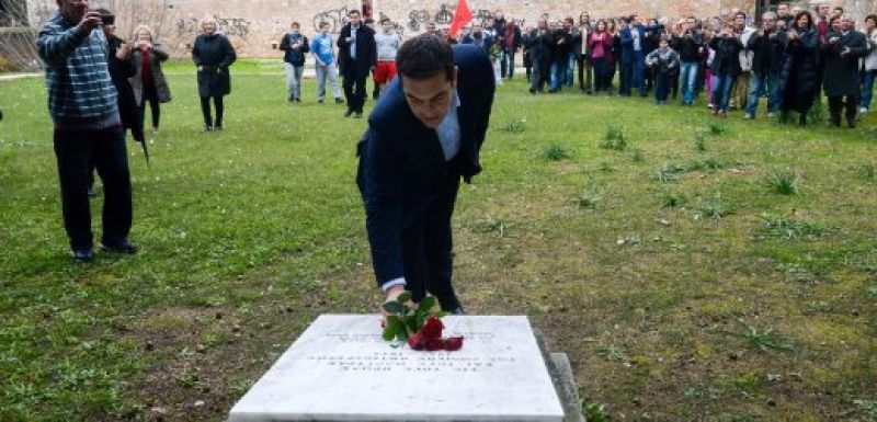 Der Spiegel: Να δώσουμε τις γερμανικές αποζημιώσεις για να μην έχει δικαιολογία ο Τσίπρας