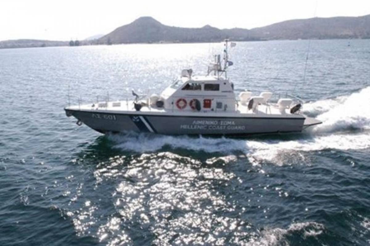Ανατράπηκε ενοικιαζόμενη λέμβος στους Παξούς - Σώοι οι πέντε επιβαίνοντες