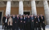 Οι «Αταίριαστοι» της κυβέρνησης