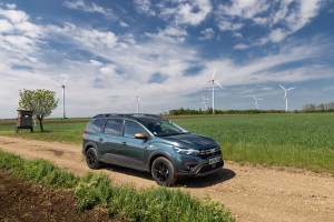 Οι πωλήσεις του Dacia Sandero αυξήθηκαν κατά 24% μέσα σε ένα χρόνο