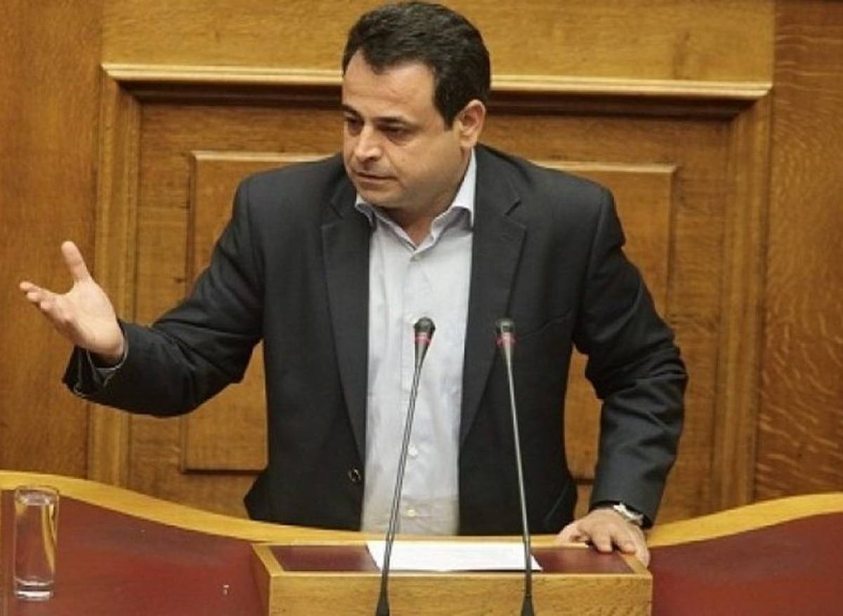 Σαντορινιός: Προστασία των νησιών από τις ανεξέλεγκτες μετακινήσεις επιβατών
