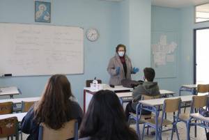 Μακρή: Τα σχολεία θα ανοίξουν 10/1 σύμφωνα με τον προγραμματισμό