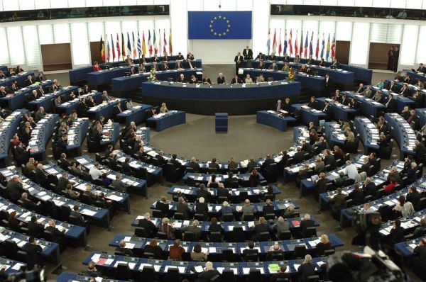 Στο «πλευρό» της... Ελλάδας η ευρω-ακροδεξιά!