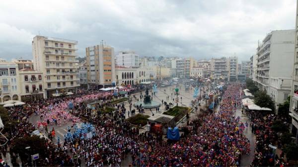 Σε ρυθμούς καρναβαλιού η Πάτρα